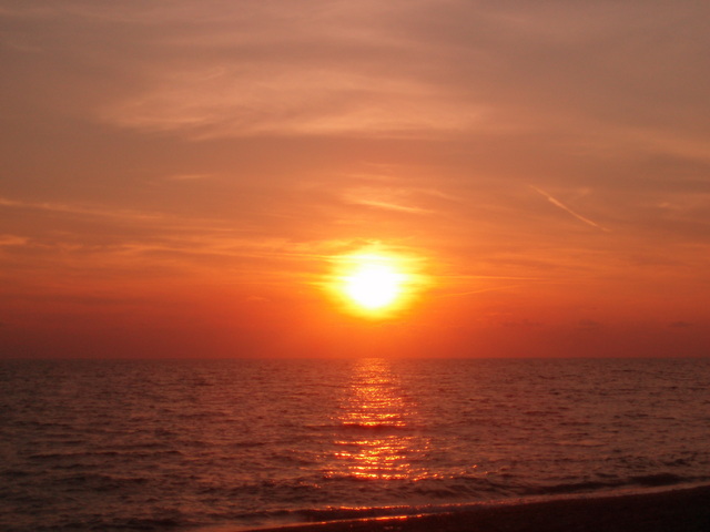 TRAMONTO.
TRAMONTO A CAPOSUVERO GIZZERIA LIDO (CZ).
